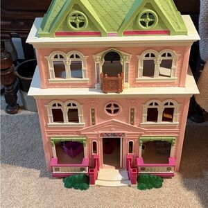 Fisher-Price Pink and Green Dollhouse